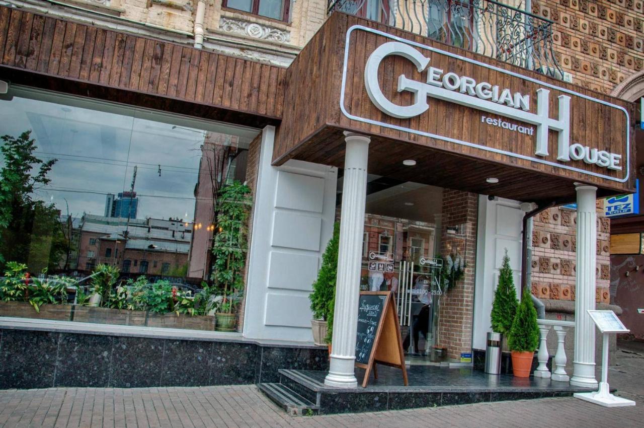 U-Compass Hostel Kyiv Exterior photo